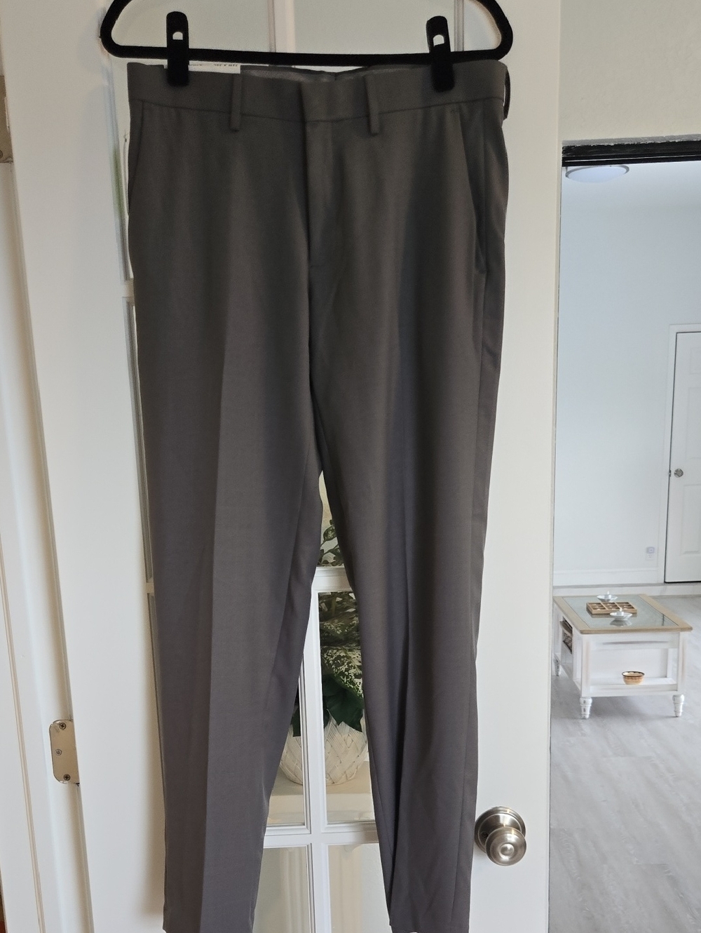 NWT Haggar Men's Gray Dress Pants - Slim Tapered Fit